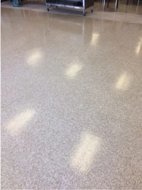High-gloss tile floor